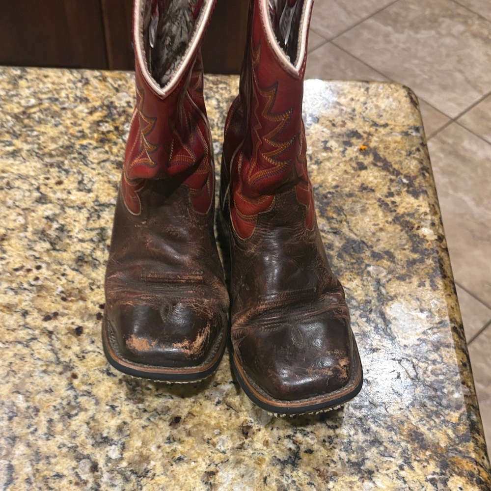 Laredo Red and Brown Leather Heeled Boots womens 8.5